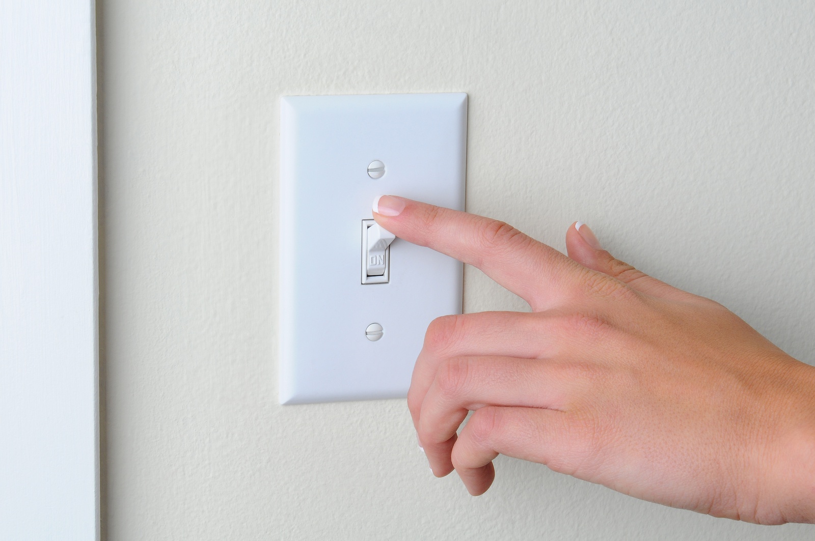 Easy Ways to Install A Light Switch