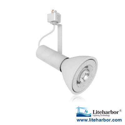 Line voltage E26 track lighting systems
